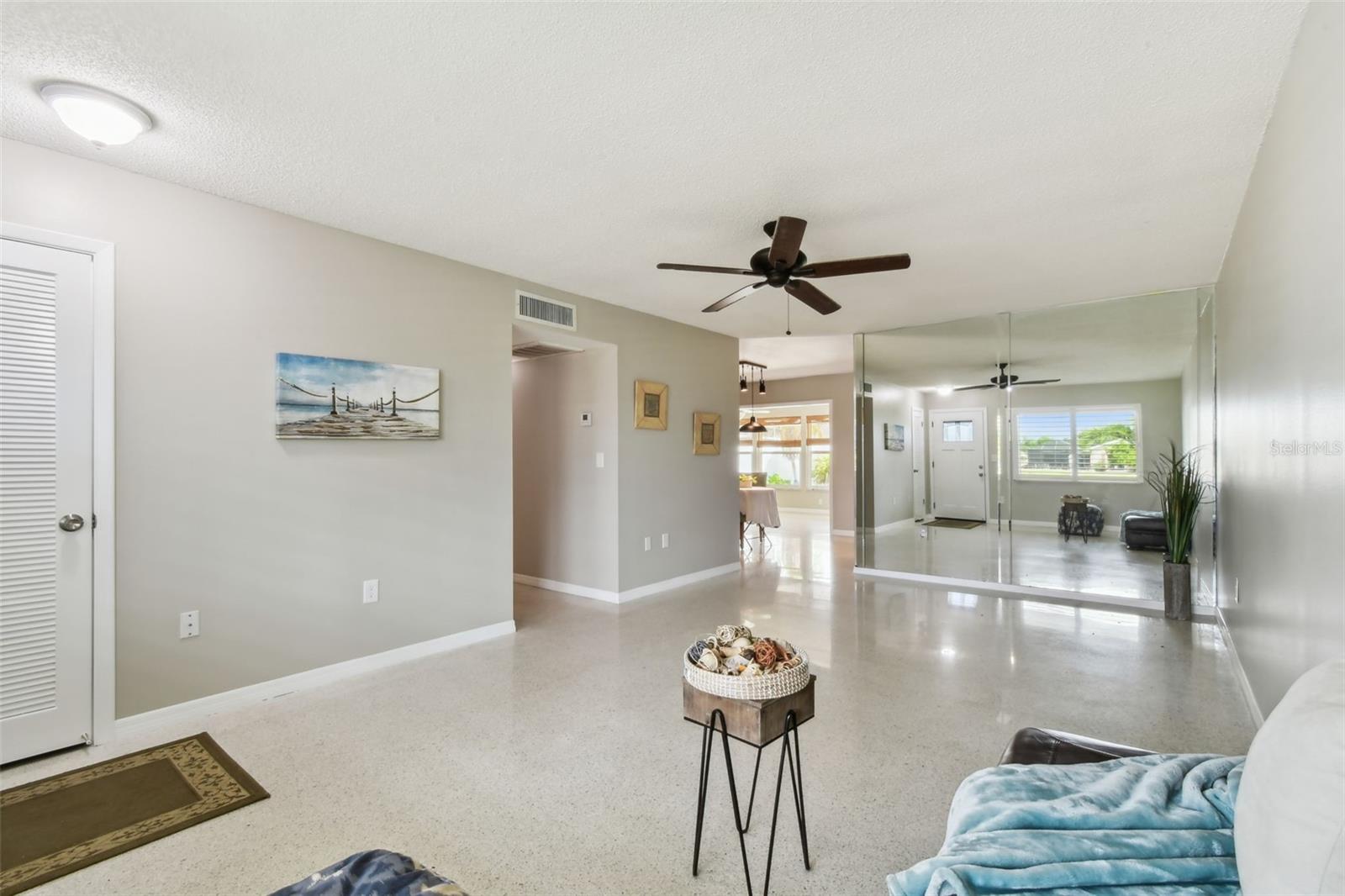 Image 32 of 100 For 226 Pebble Beach Boulevard 31