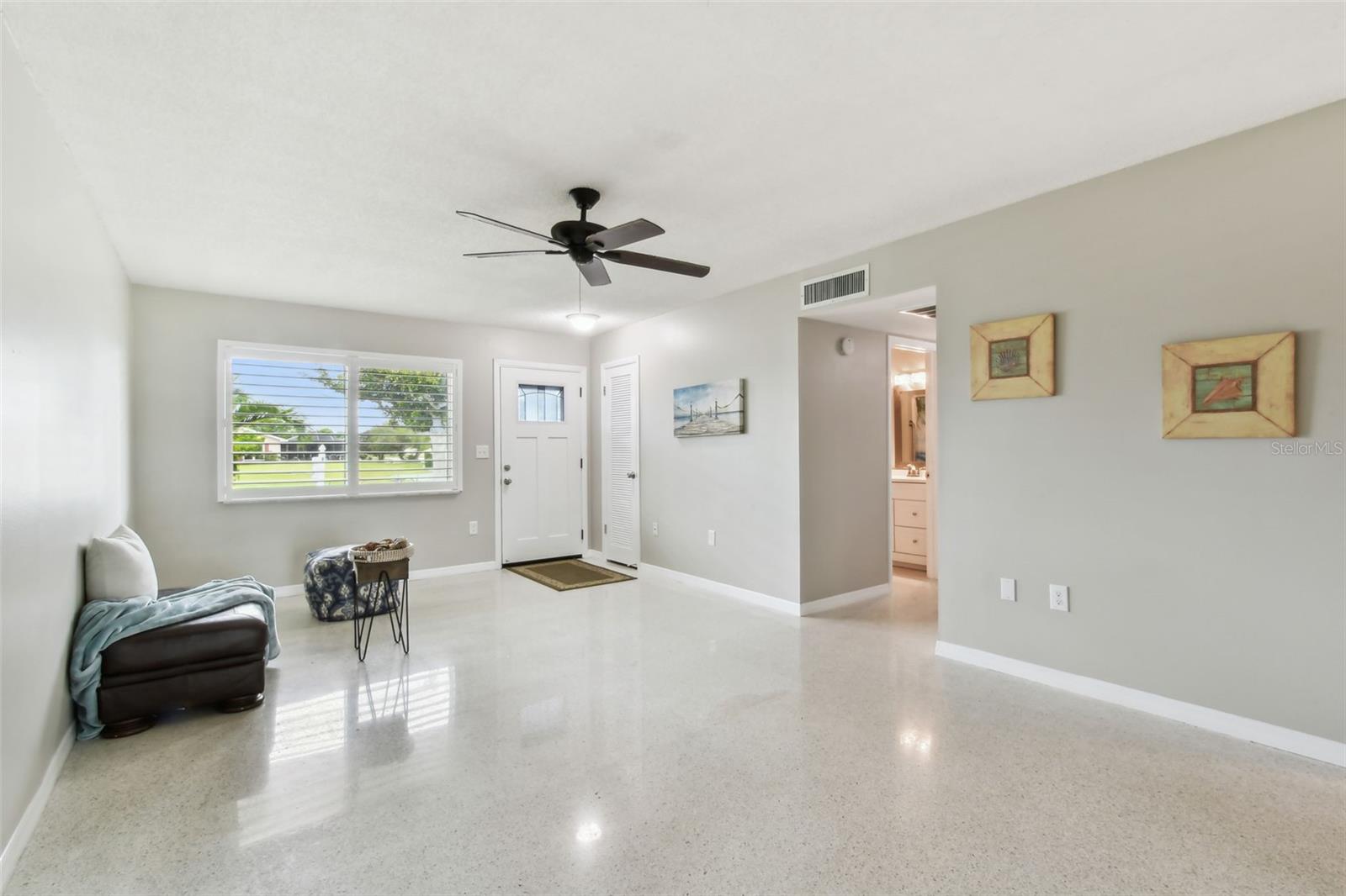 Image 33 of 100 For 226 Pebble Beach Boulevard 31