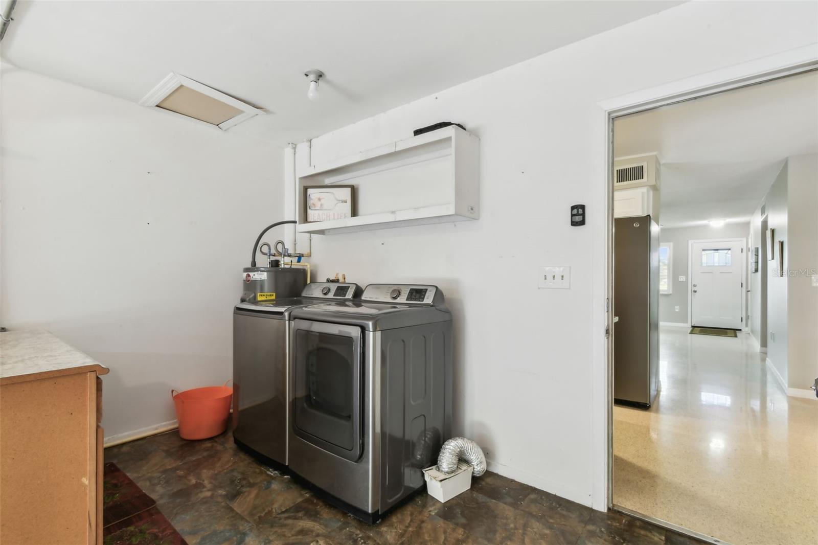 Image 46 of 100 For 226 Pebble Beach Boulevard 31
