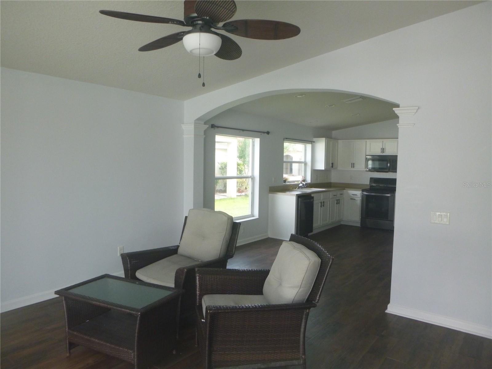 Image 4 of 18 For 967 Hill Flower Dr