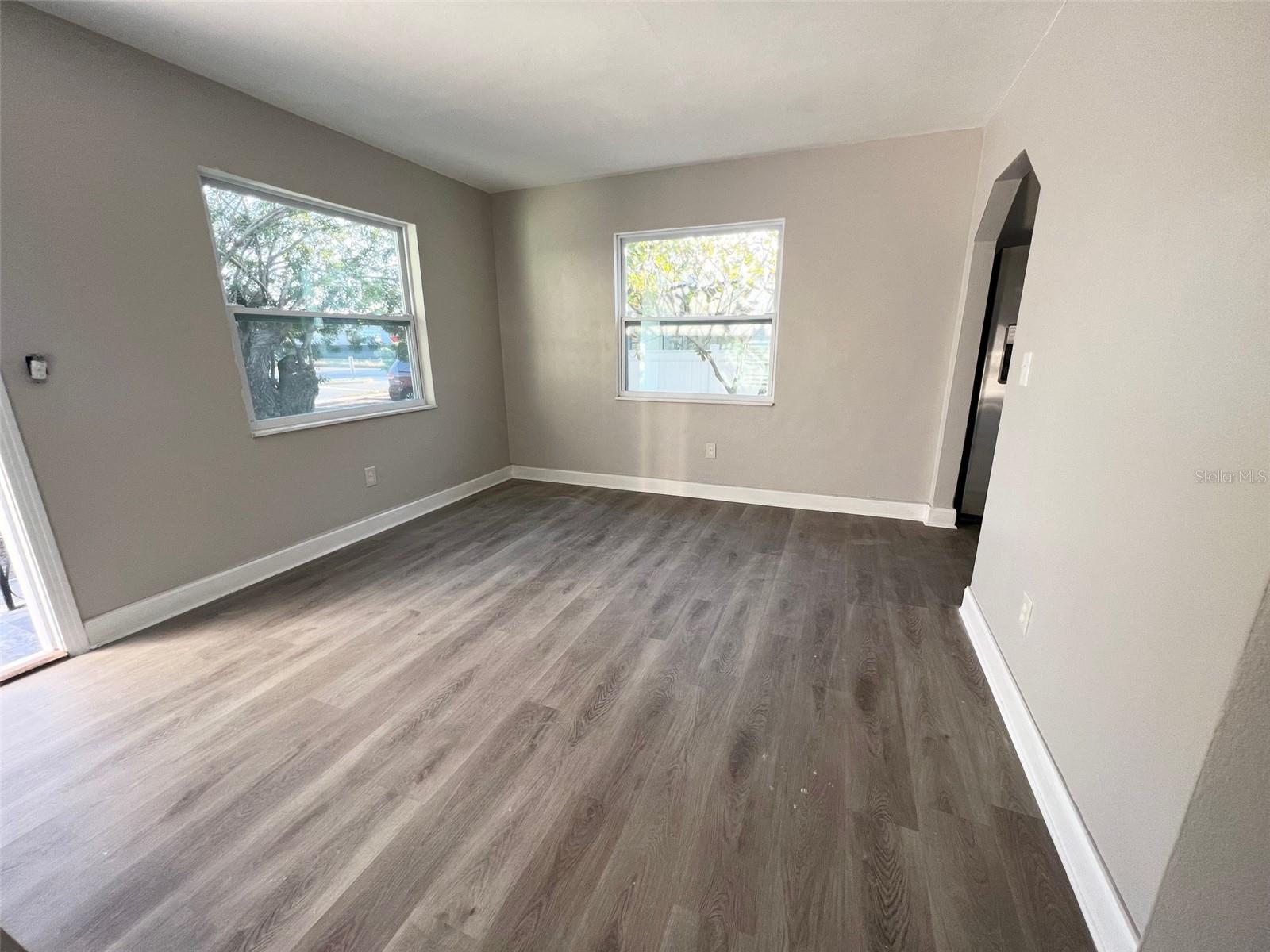 Image 3 of 15 For 2743 34th Avenue N