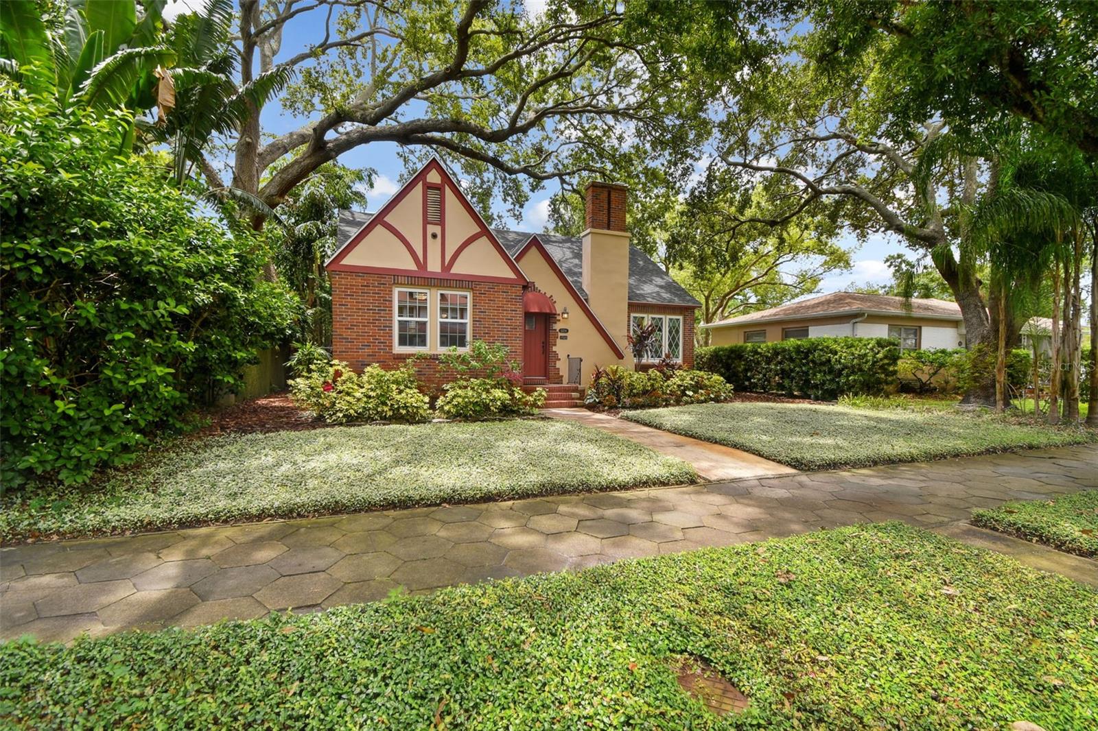 Image 11 of 46 For 1224 14th Avenue N