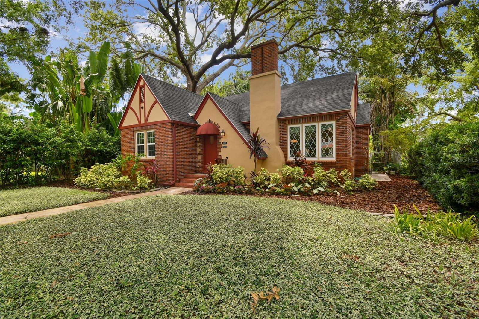 Image 12 of 46 For 1224 14th Avenue N
