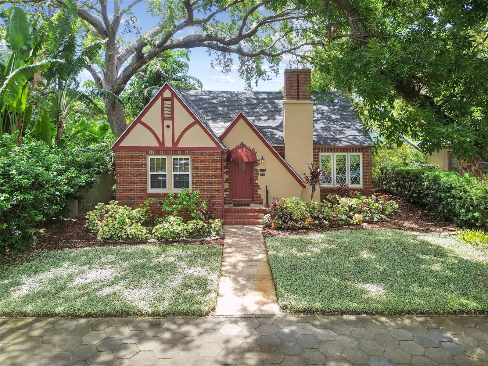 Image 13 of 46 For 1224 14th Avenue N