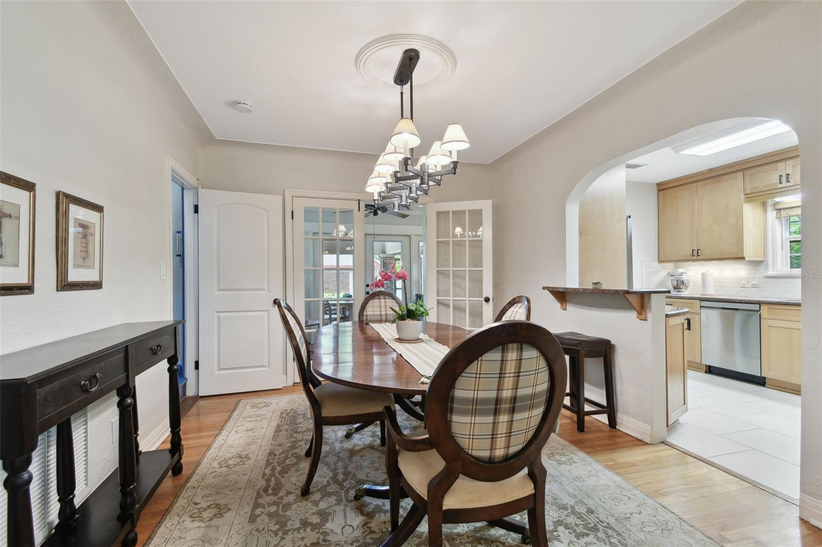 Image 21 of 46 For 1224 14th Avenue N