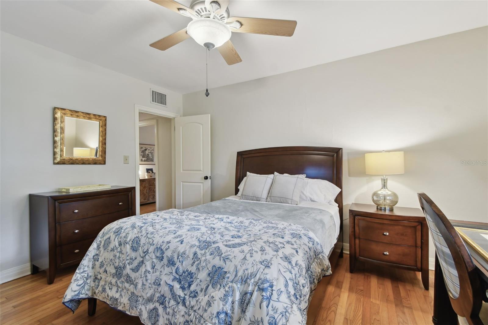 Image 29 of 46 For 1224 14th Avenue N