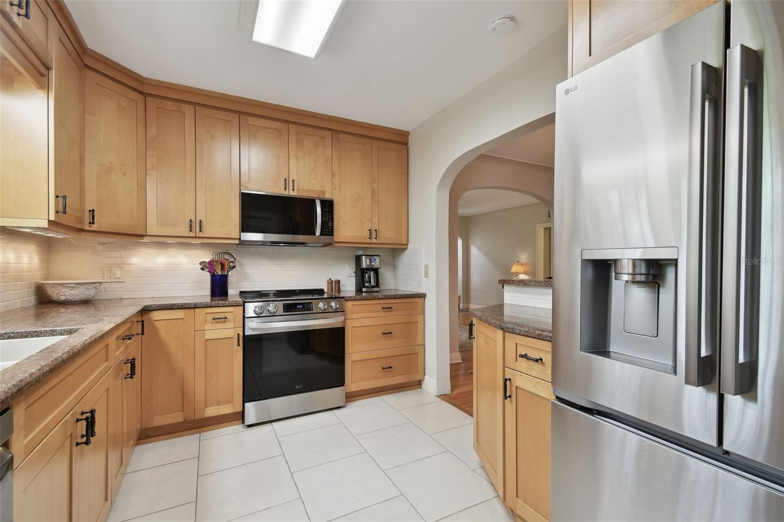 Image 6 of 46 For 1224 14th Avenue N