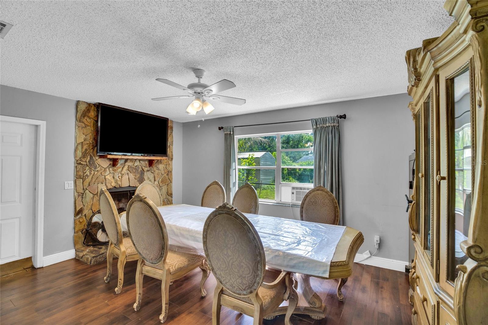 Image 10 of 19 For 5402 Shannon Drive