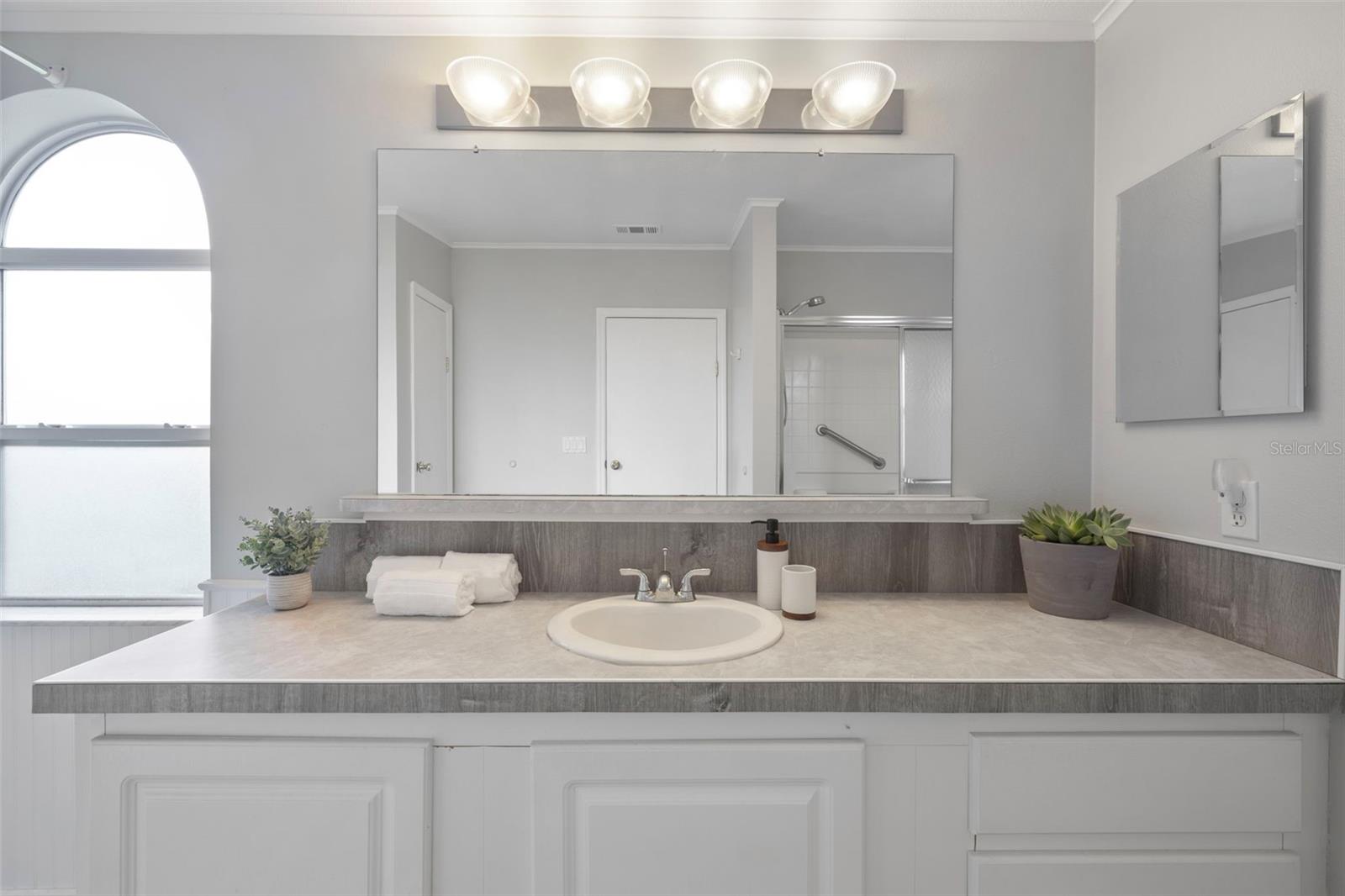 Image 19 of 48 For 37729 Neukom Avenue