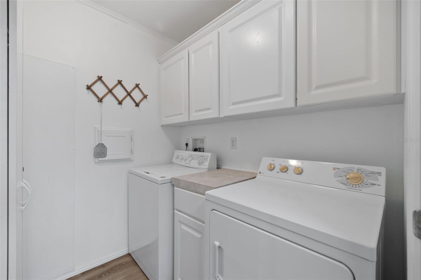 Image 30 of 48 For 37729 Neukom Avenue