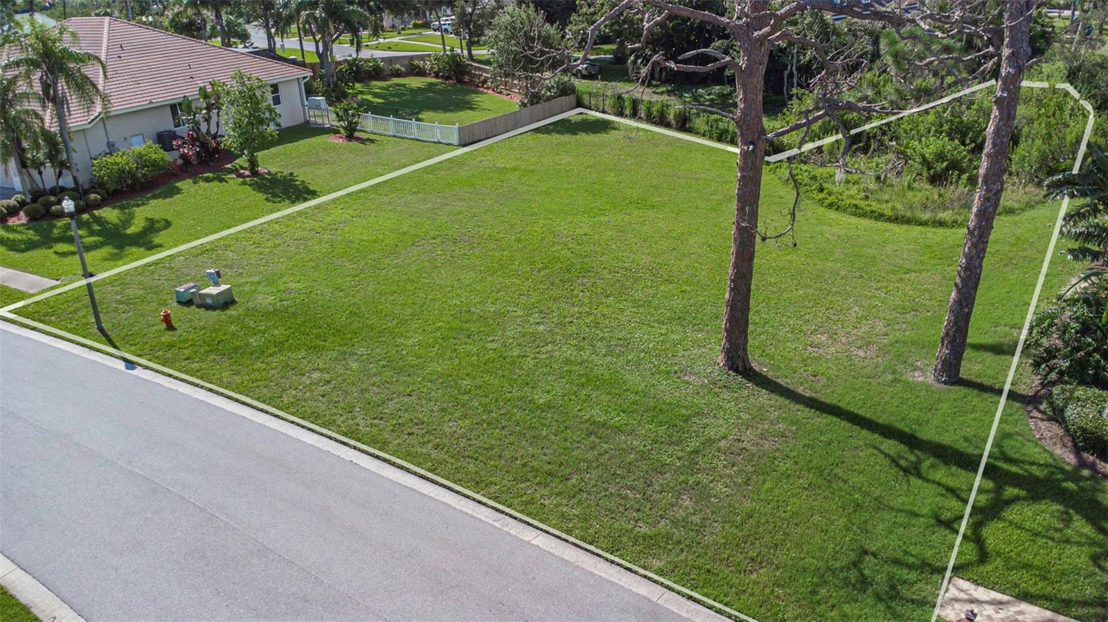 Image 4 of 22 For Pointe Alexis Drive