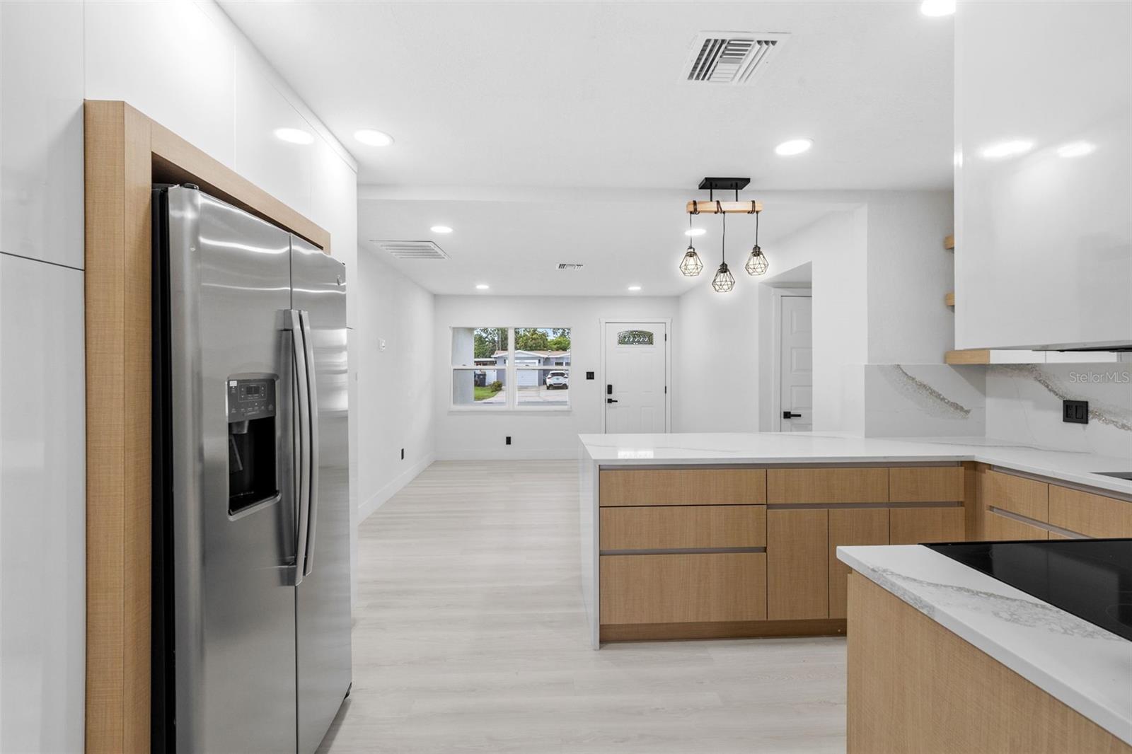 Image 12 of 43 For 2902 Clifton Street