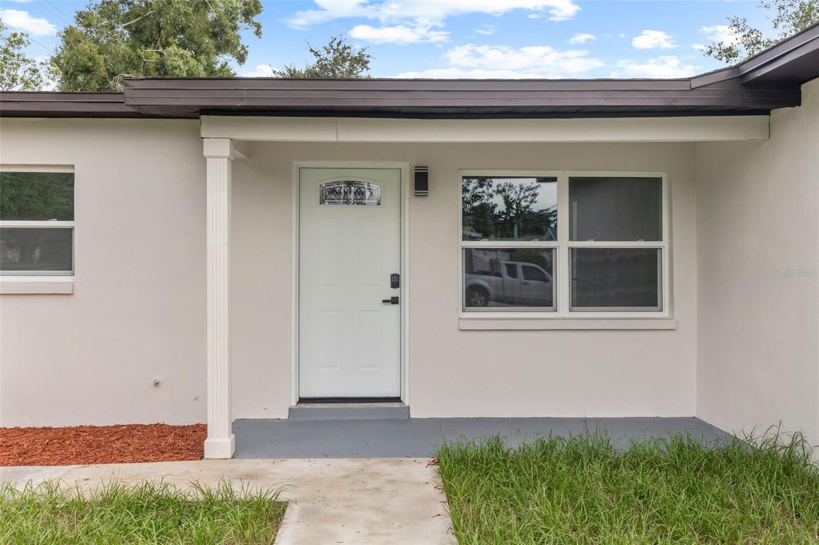 Image 6 of 43 For 2902 Clifton Street