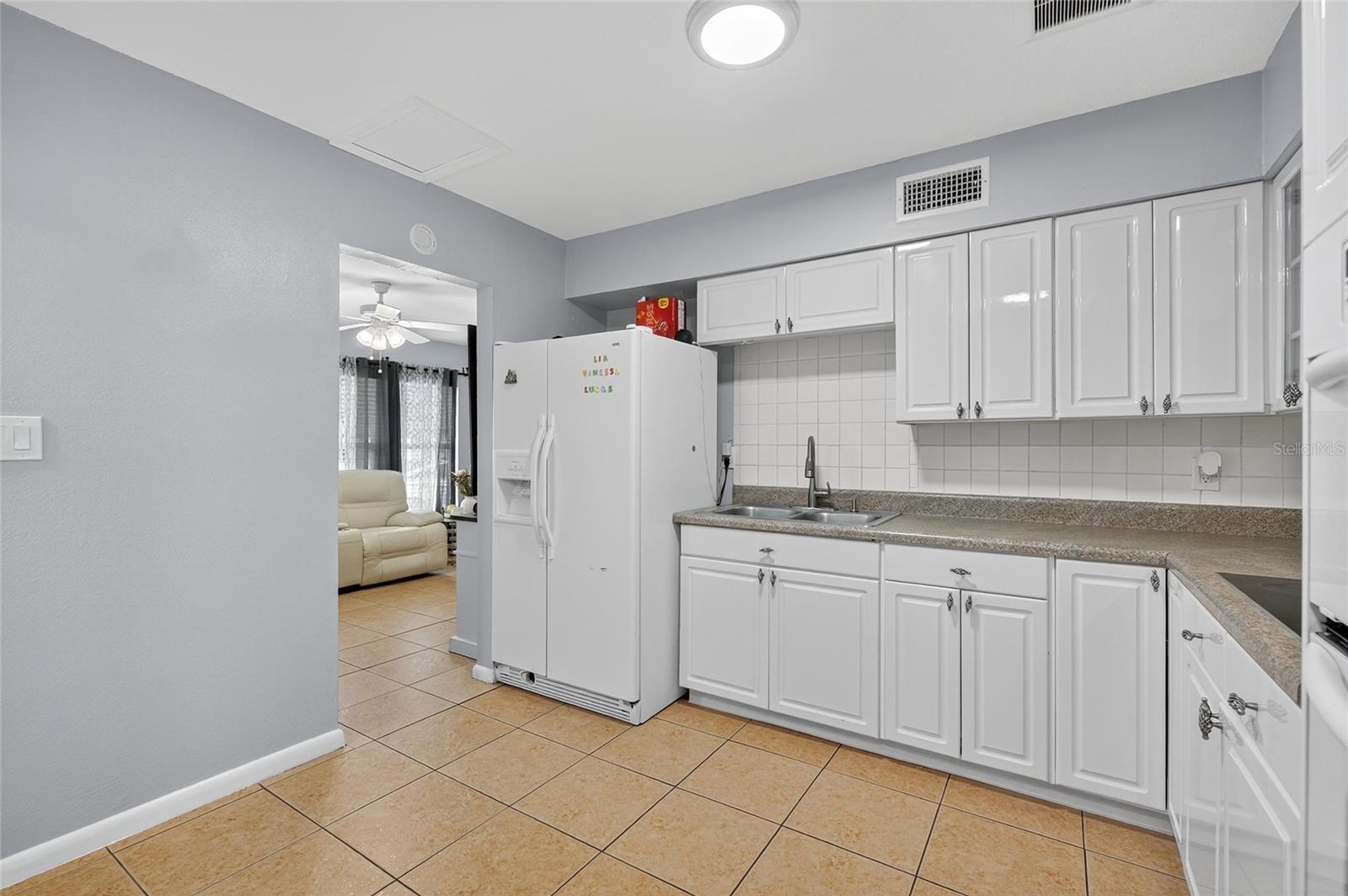 Image 11 of 59 For 1302 Hollywood Street