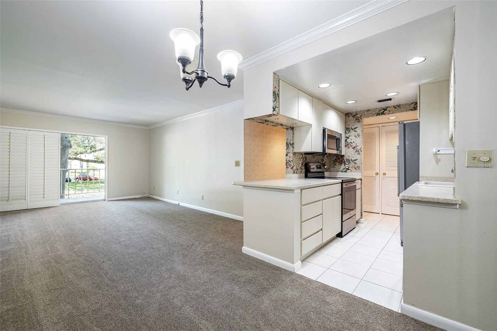 Image 15 of 19 For 3325 Bayshore Boulevard A27