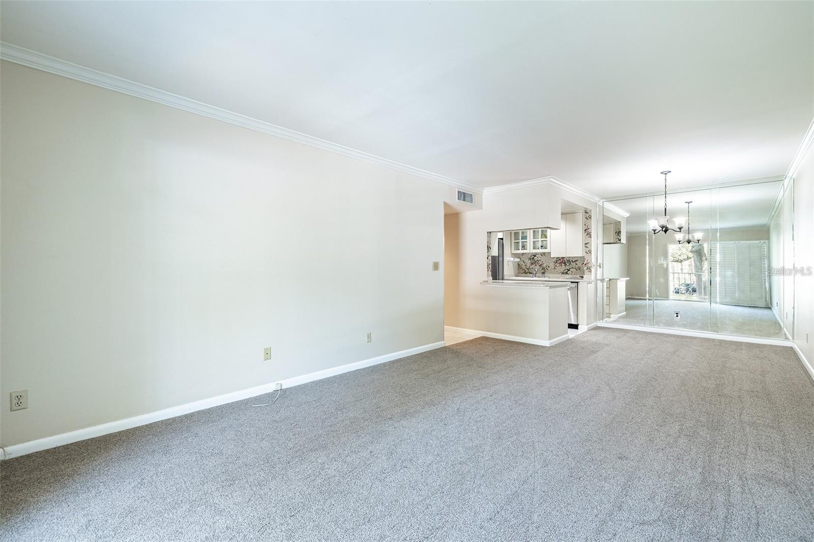 Image 8 of 19 For 3325 Bayshore Boulevard A27