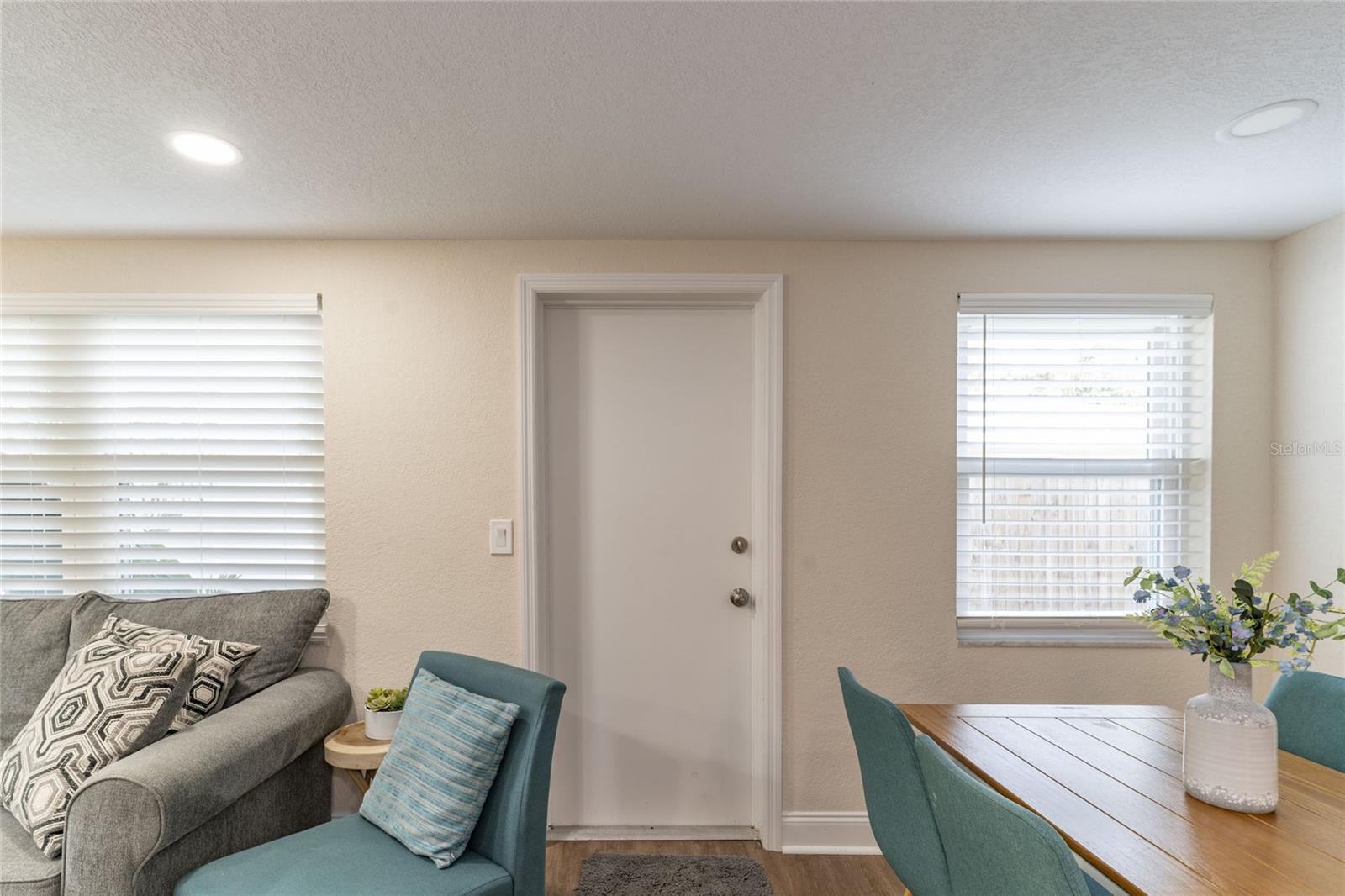 Image 15 of 27 For 625 Lyndhurst Street