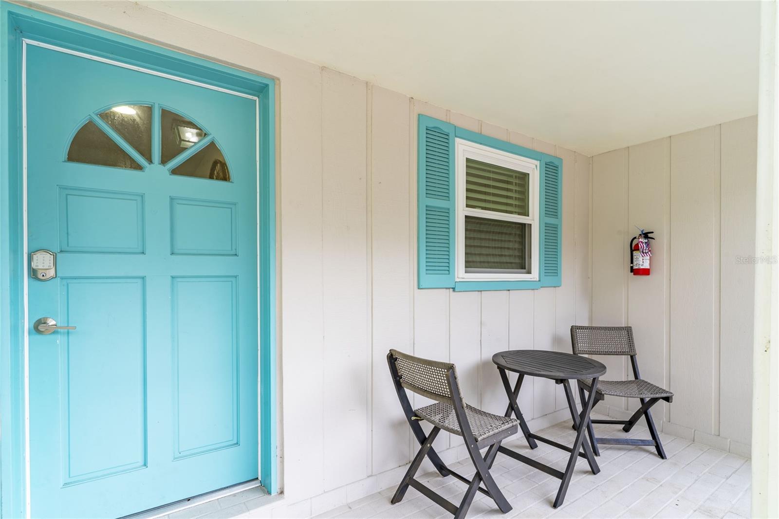 Image 2 of 27 For 625 Lyndhurst Street