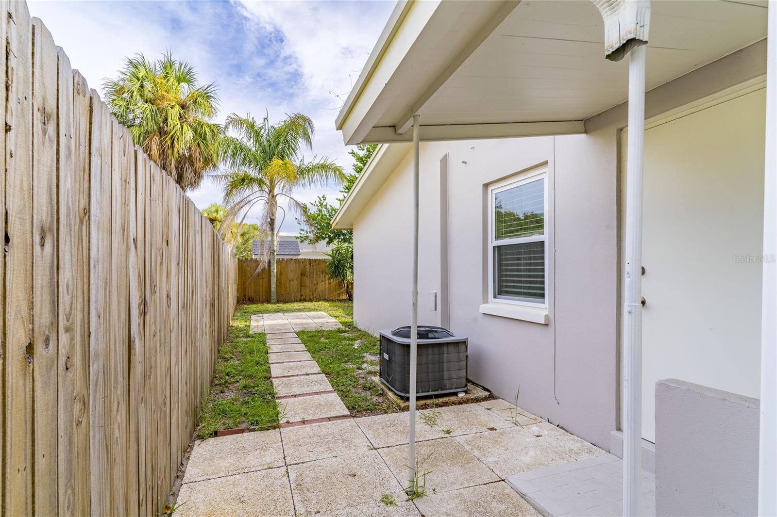 Image 24 of 27 For 625 Lyndhurst Street