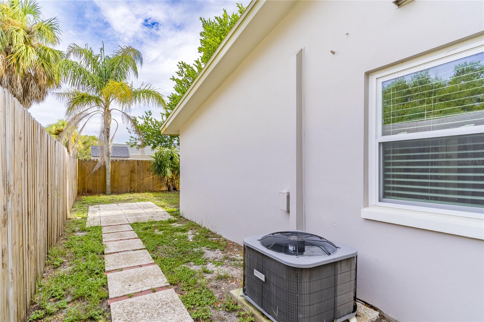 Image 25 of 27 For 625 Lyndhurst Street