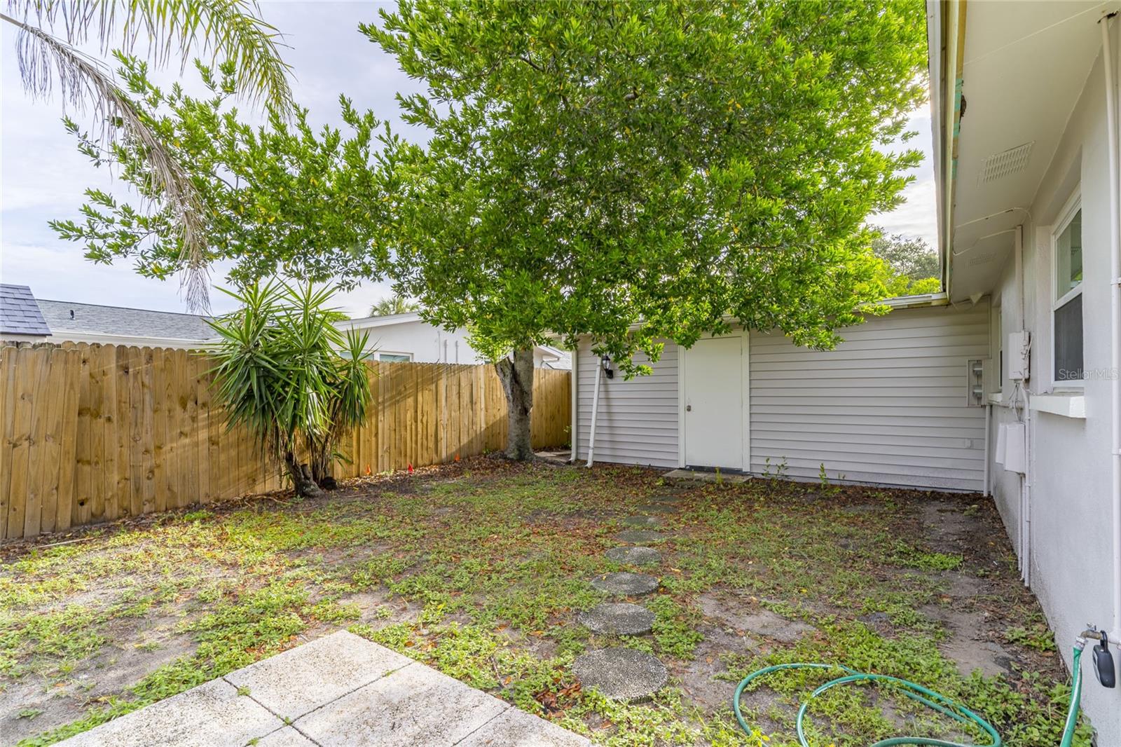 Image 26 of 27 For 625 Lyndhurst Street