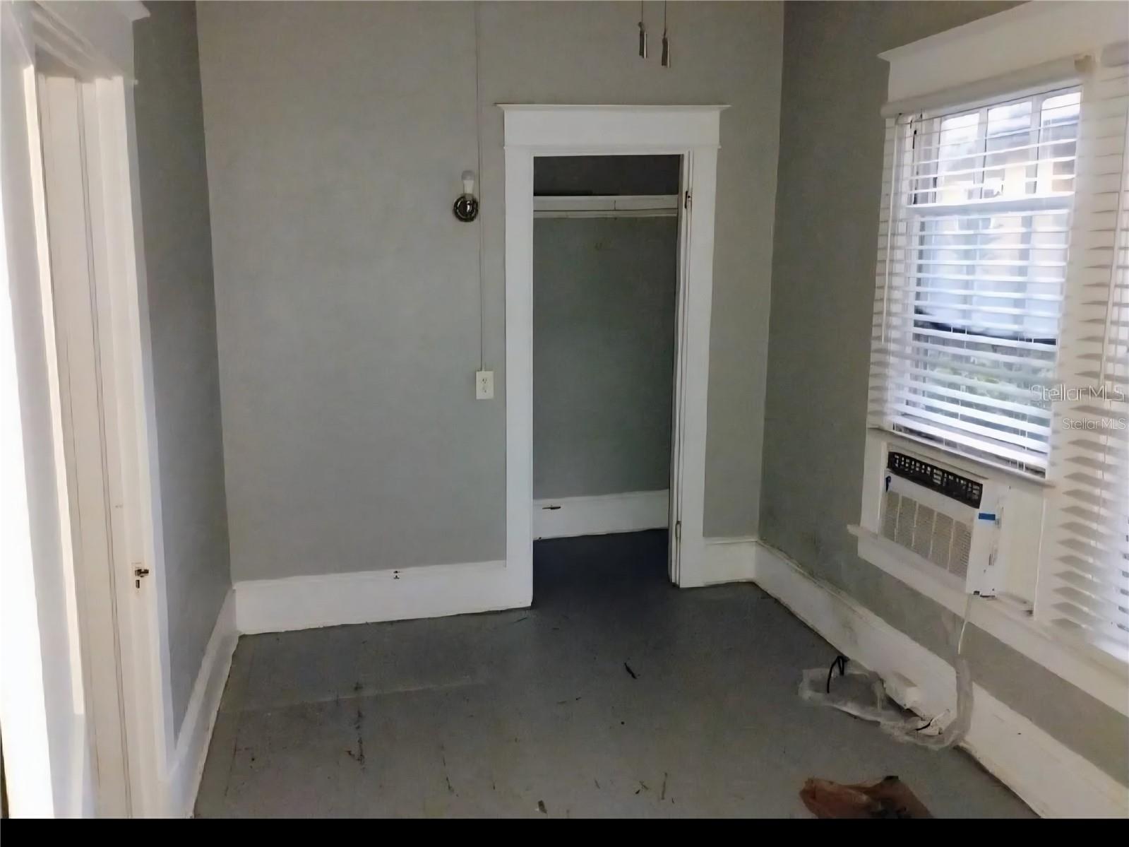 Image 2 of 6 For 808 Livingston Street 3
