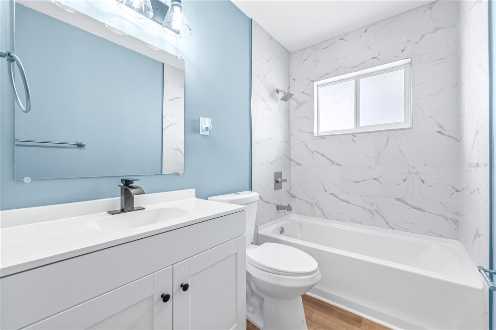 Image 18 of 30 For 1323 48th Avenue N