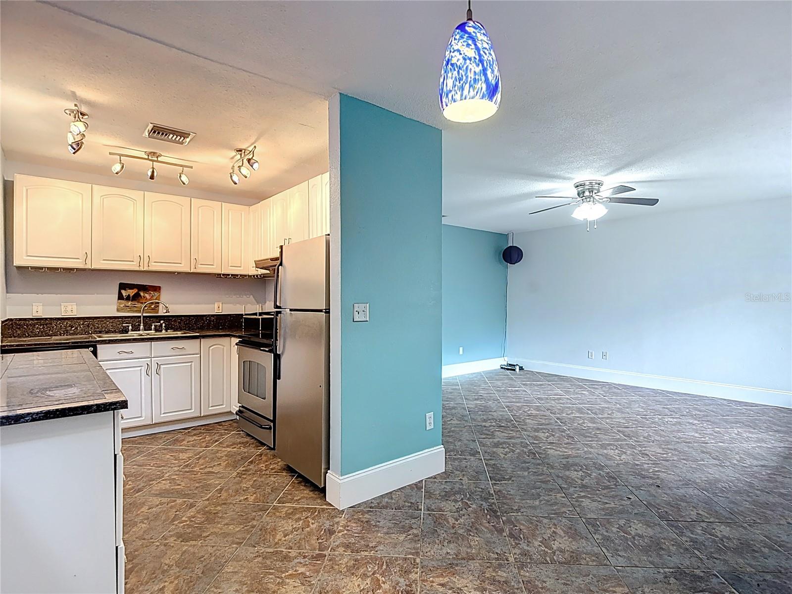 Image 11 of 54 For 11718 Raintree Village Boulevard C