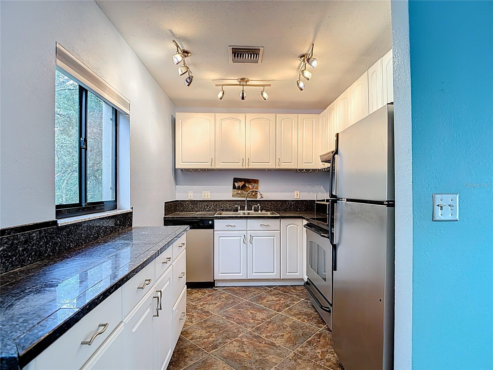 Image 3 of 54 For 11718 Raintree Village Boulevard C
