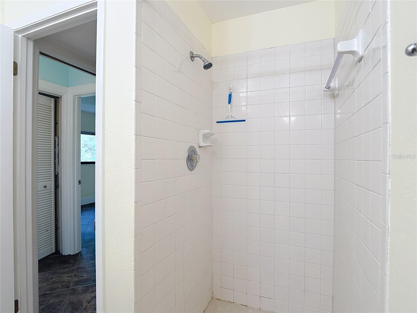 Image 37 of 54 For 11718 Raintree Village Boulevard C