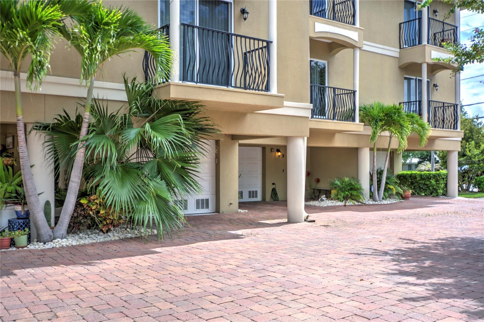 Details for 300 Capri Boulevard 8, TREASURE ISLAND, FL 33706