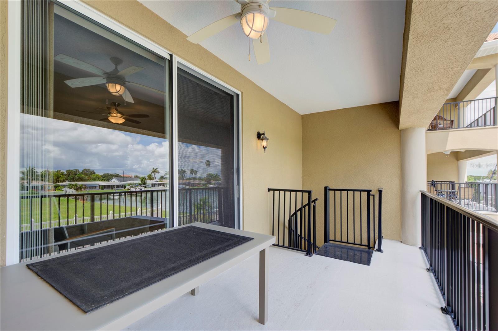 Image 10 of 46 For 300 Capri Boulevard 8
