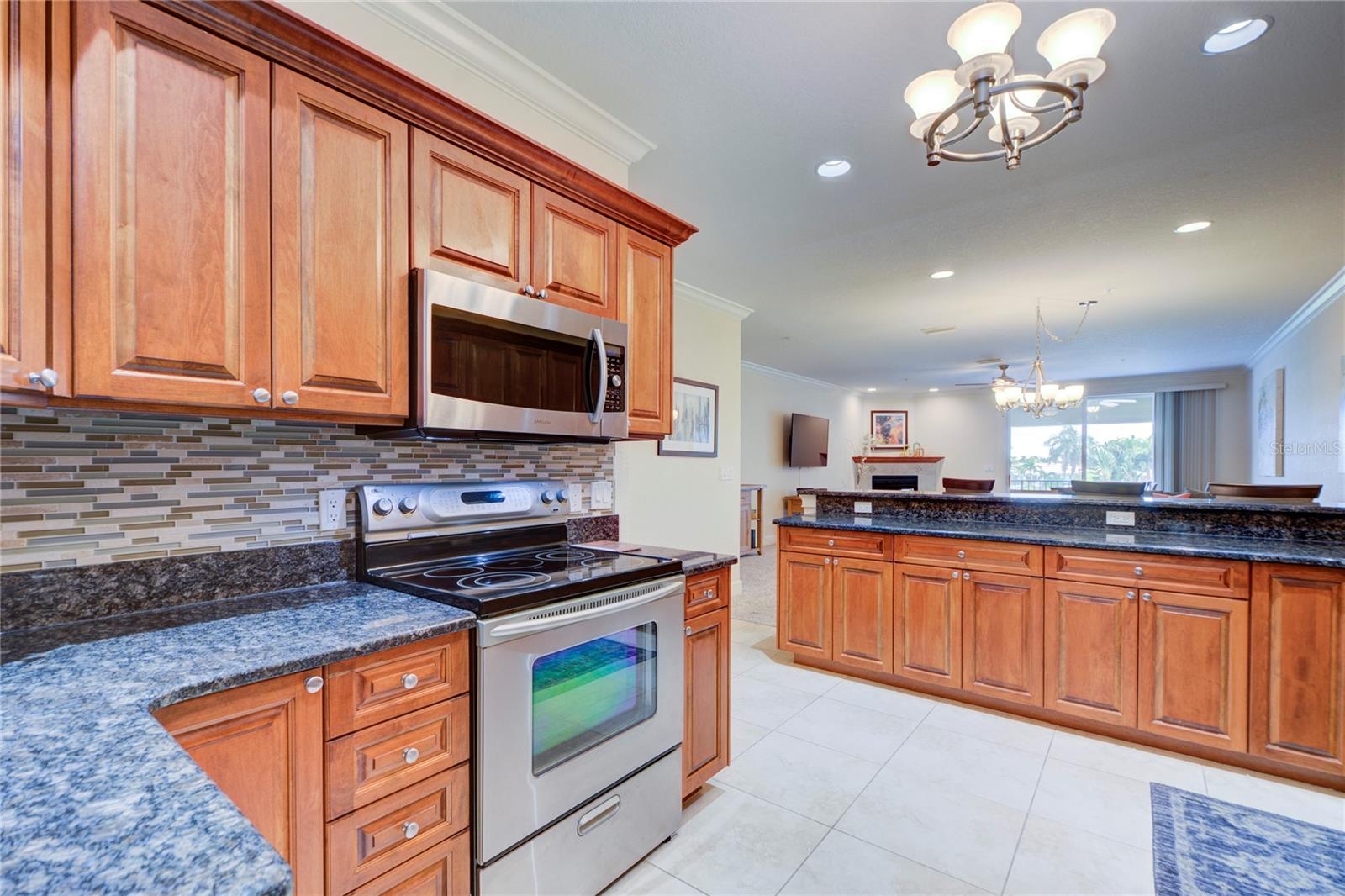 Image 17 of 46 For 300 Capri Boulevard 8