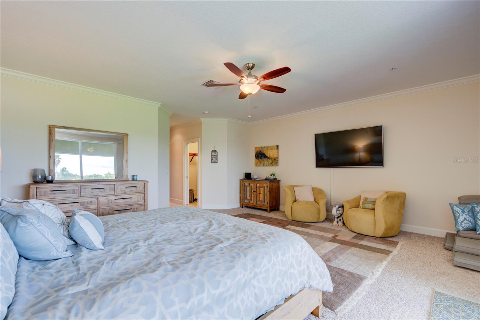 Image 20 of 46 For 300 Capri Boulevard 8