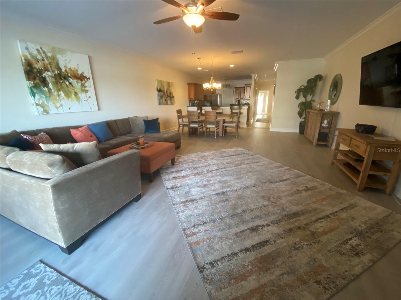 Image 4 of 46 For 300 Capri Boulevard 8