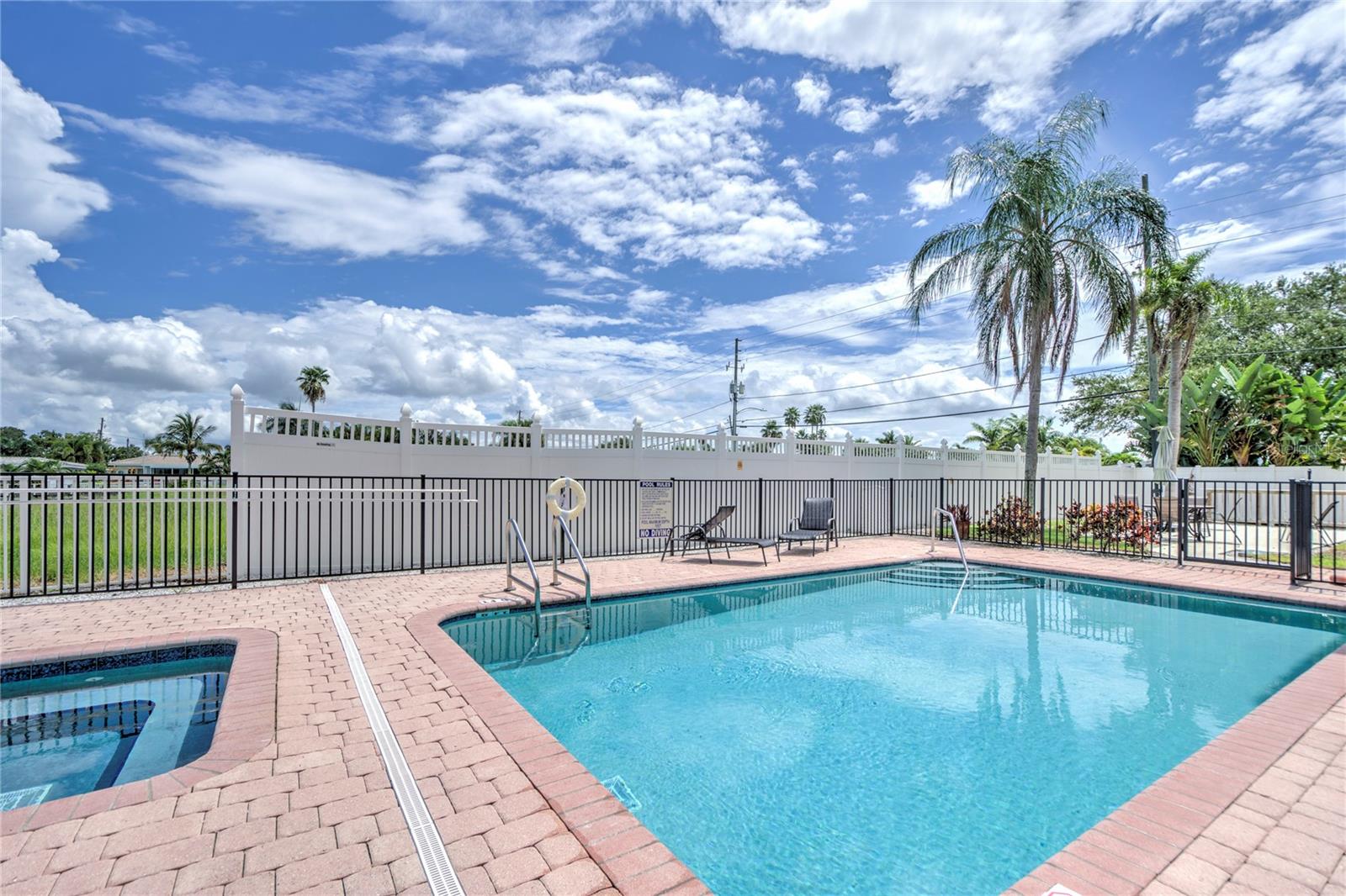 Image 43 of 46 For 300 Capri Boulevard 8