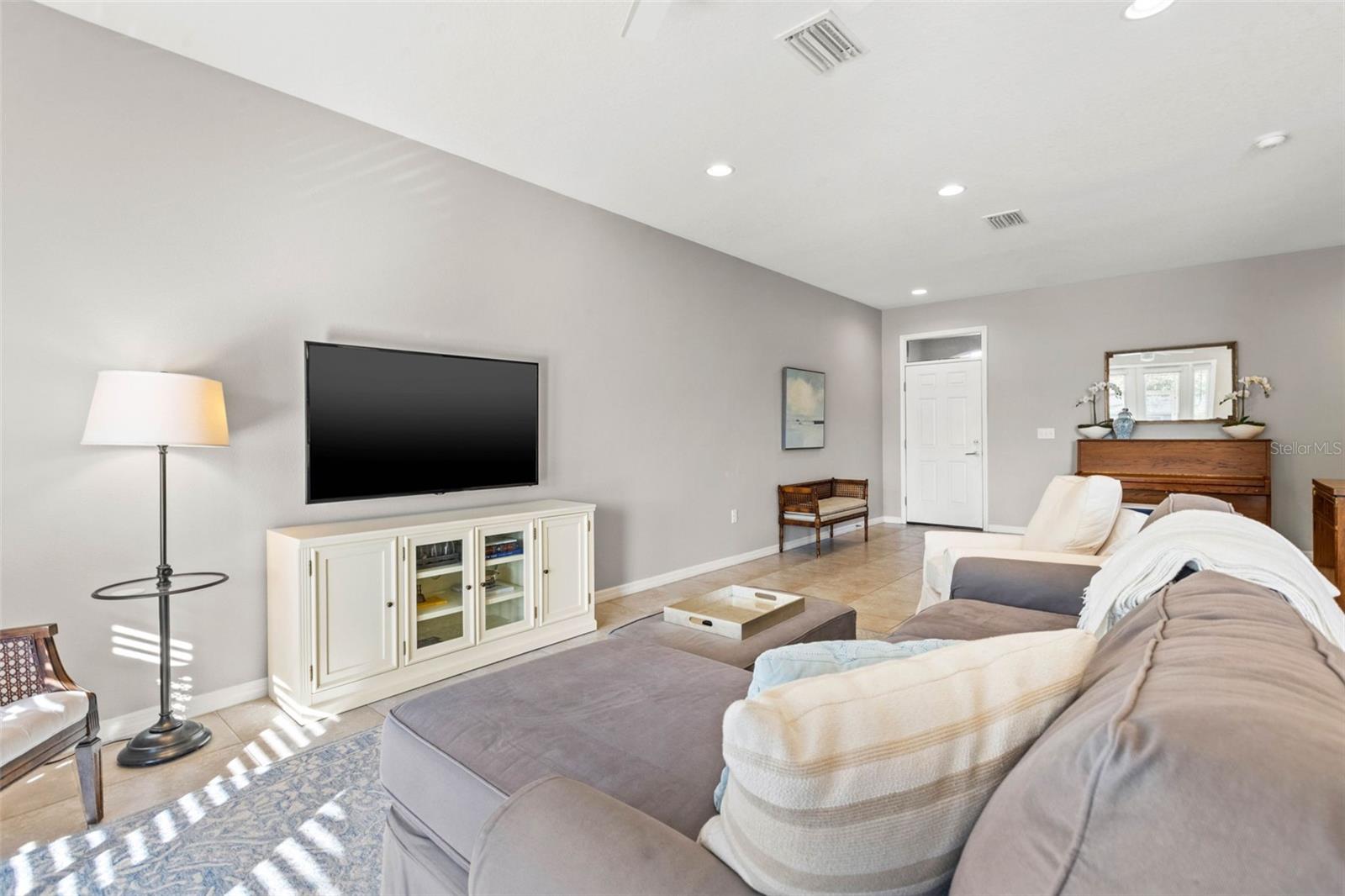 Image 6 of 35 For 5280 6th Way N