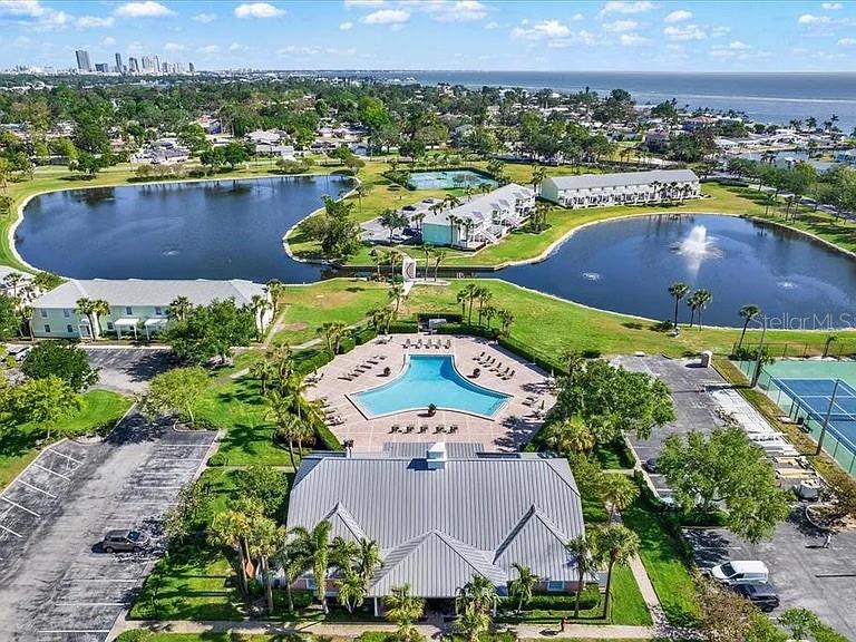 Image 96 of 100 For 5075 Starfish Drive Se C