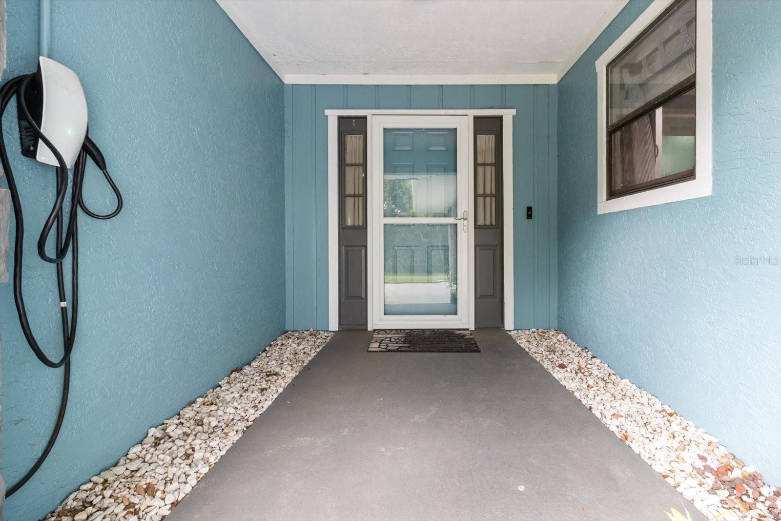 Listing photo id 10 for 3499 Stroud Terrace