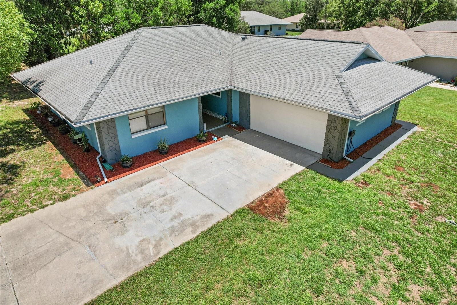 Listing photo id 32 for 3499 Stroud Terrace