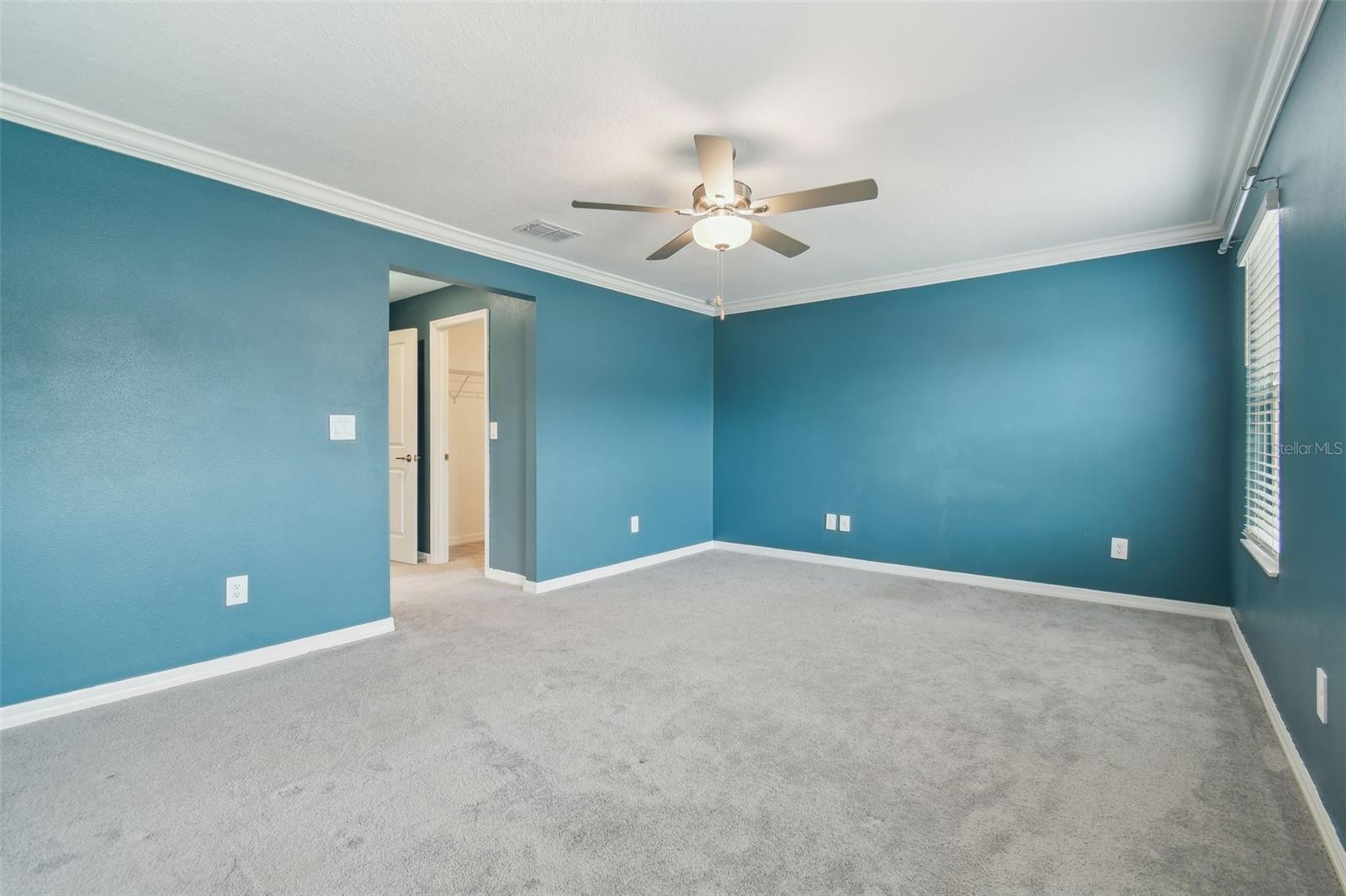 Image 41 of 77 For 36390 Well Hill Way