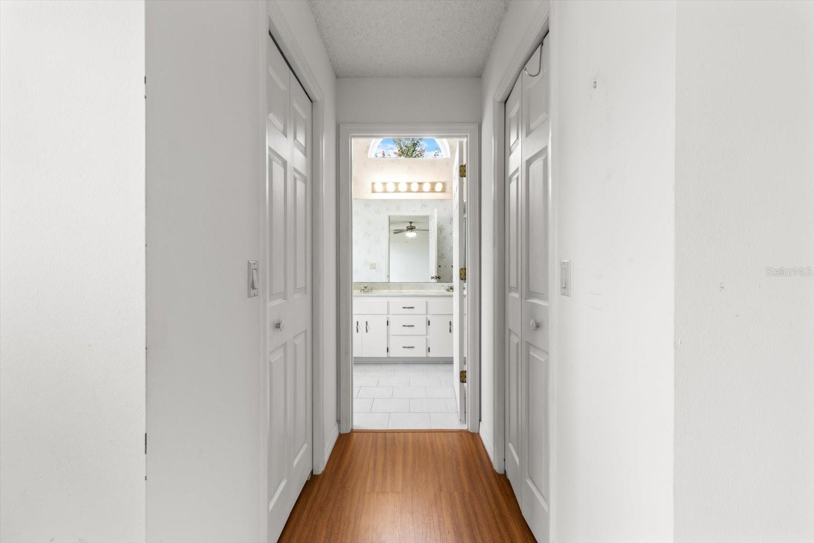 Listing photo id 22 for 3111 Blackmountain Drive