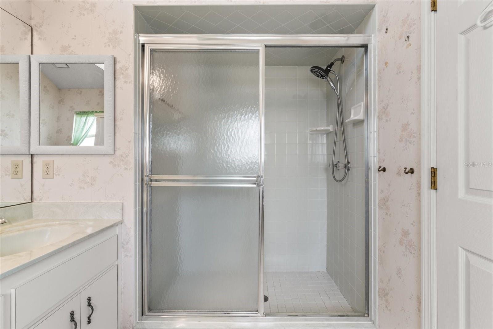 Listing photo id 26 for 3111 Blackmountain Drive