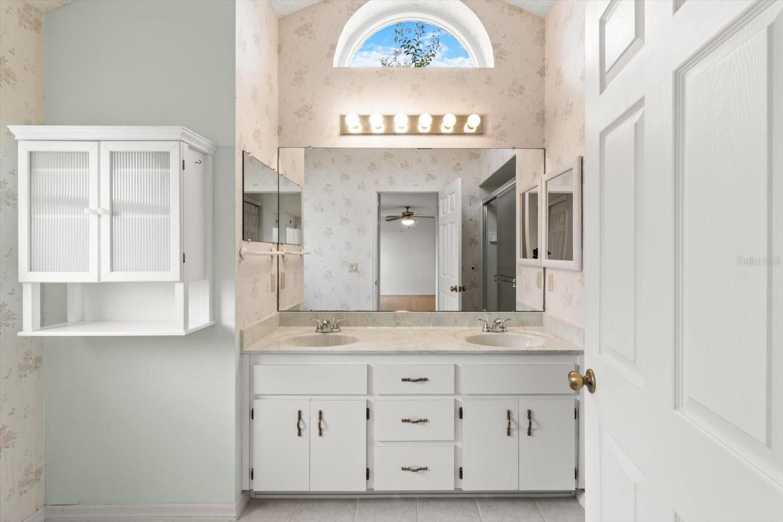 Listing photo id 27 for 3111 Blackmountain Drive