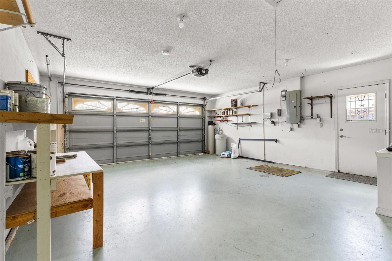 Listing photo id 29 for 3111 Blackmountain Drive