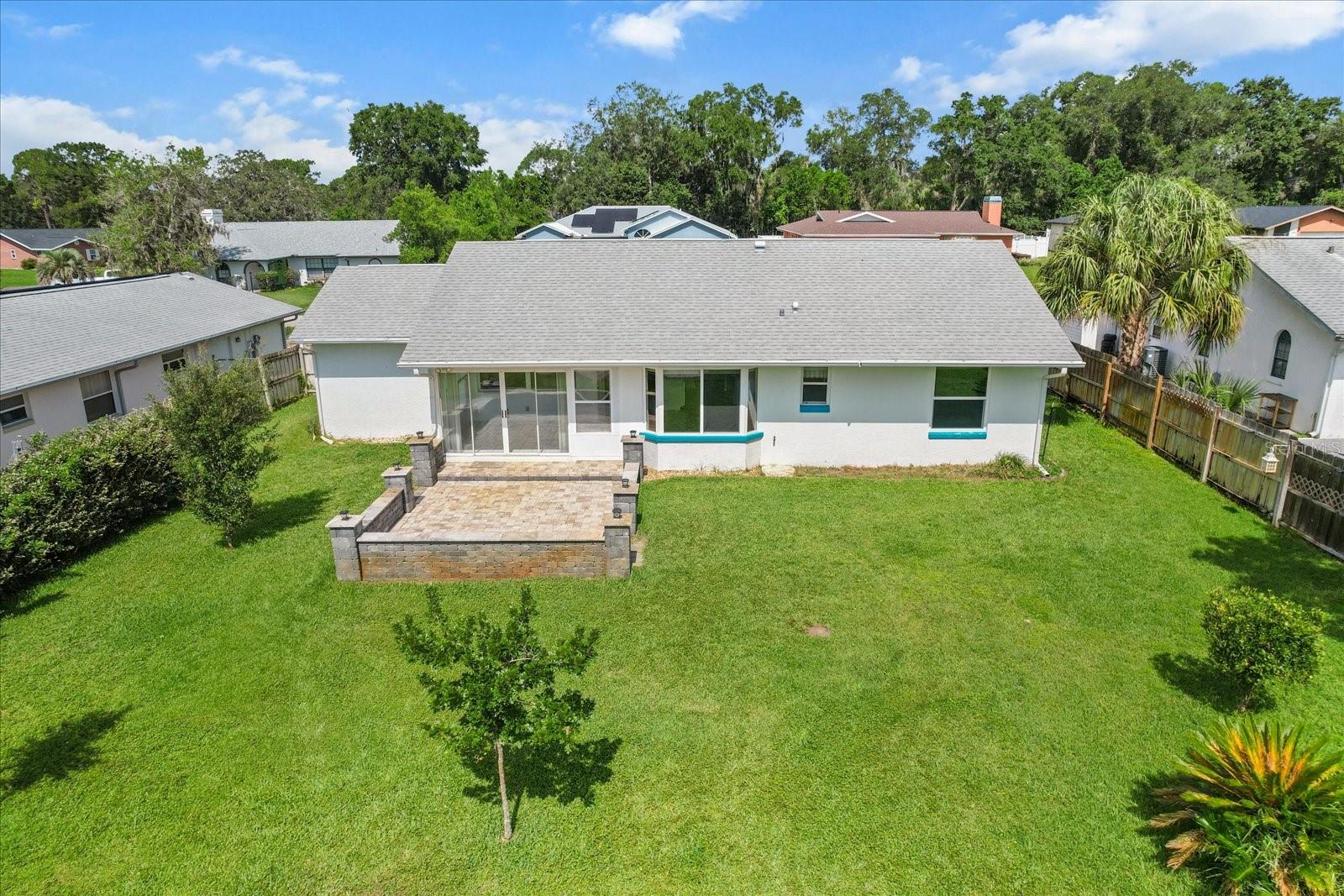 Listing photo id 36 for 3111 Blackmountain Drive