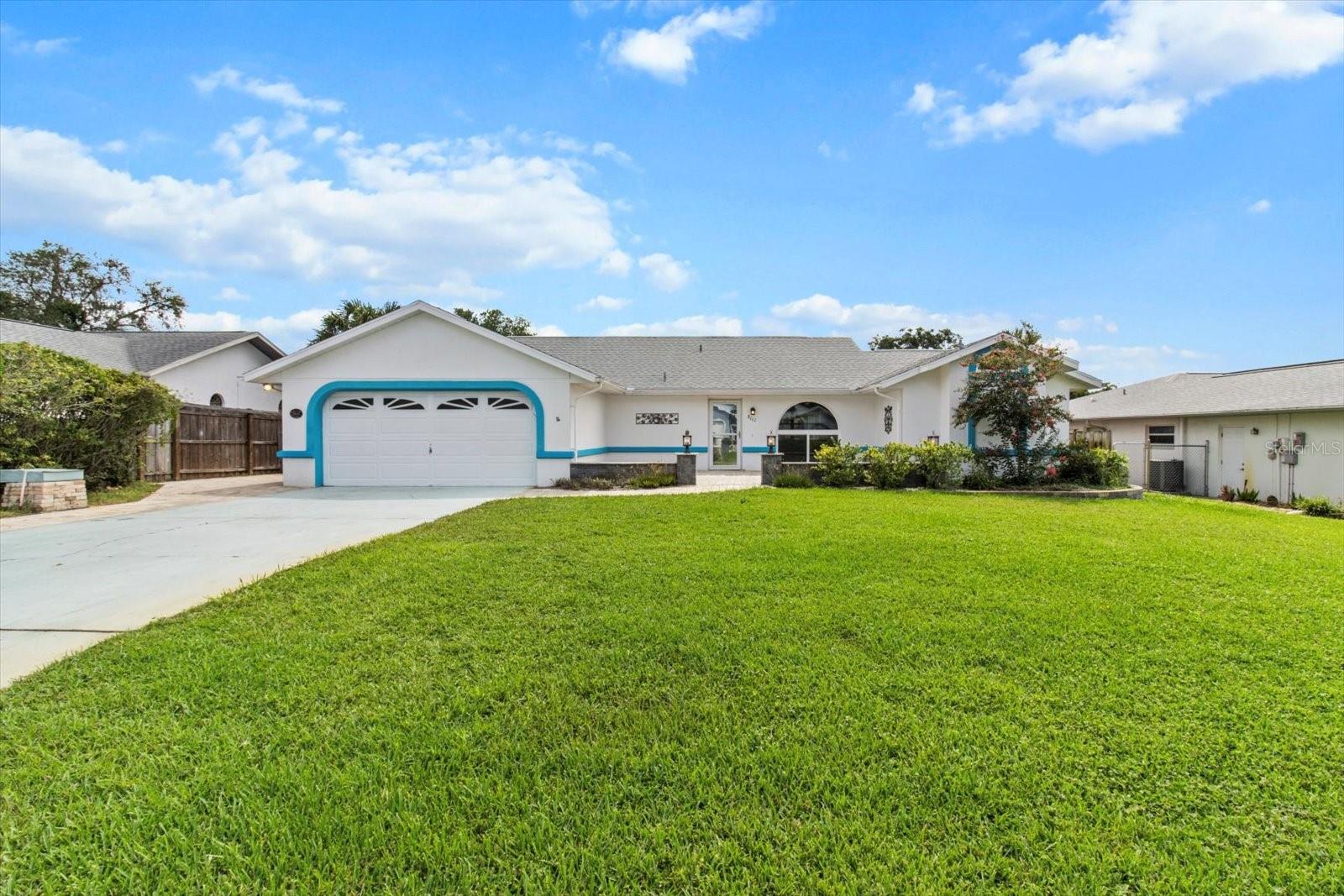 Listing photo id 40 for 3111 Blackmountain Drive