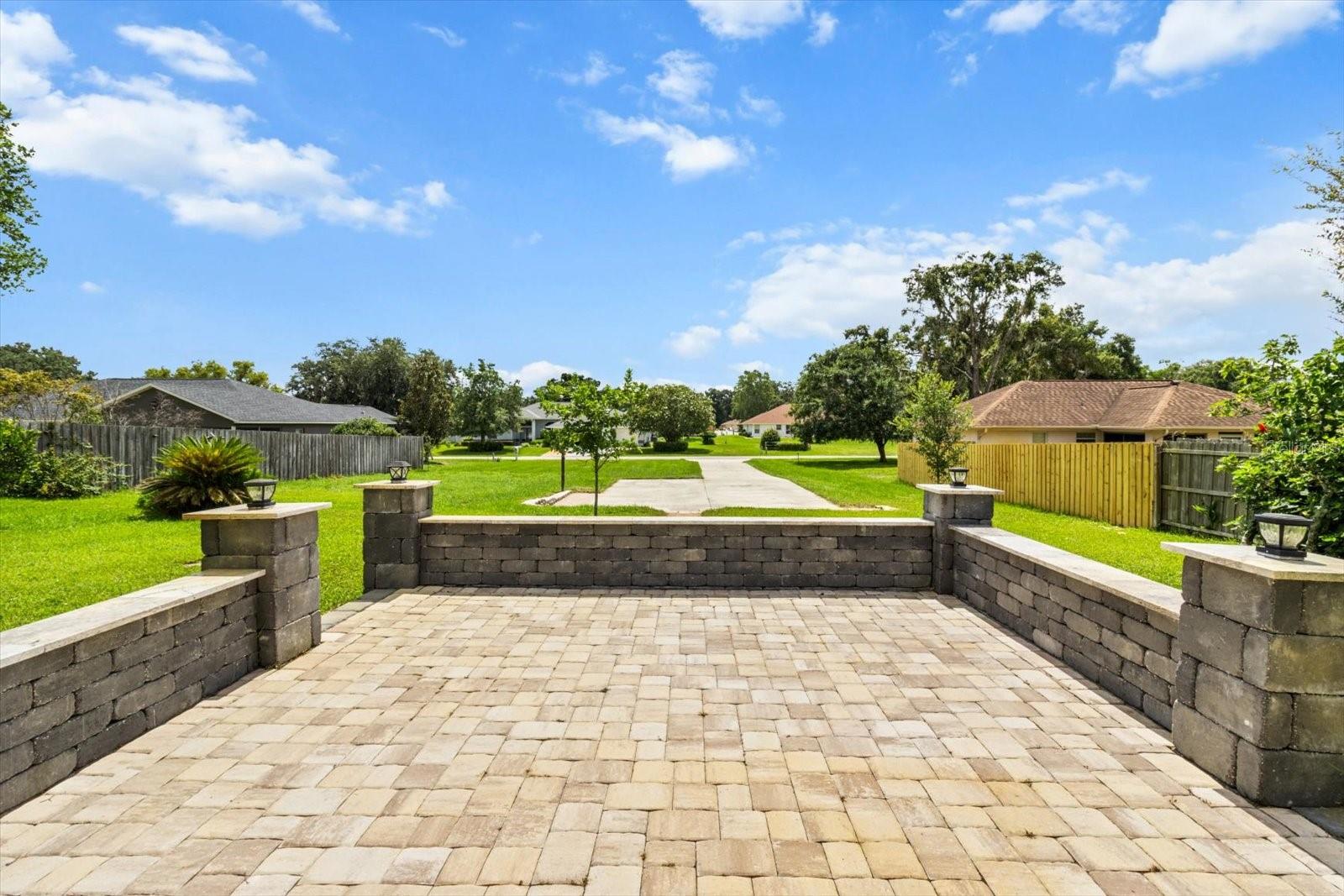 Listing photo id 5 for 3111 Blackmountain Drive