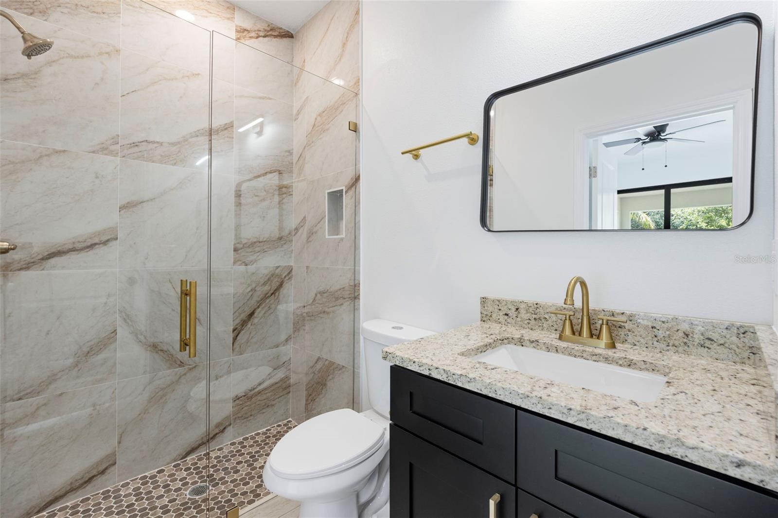 Listing photo id 8 for 8421 Marlanas Place