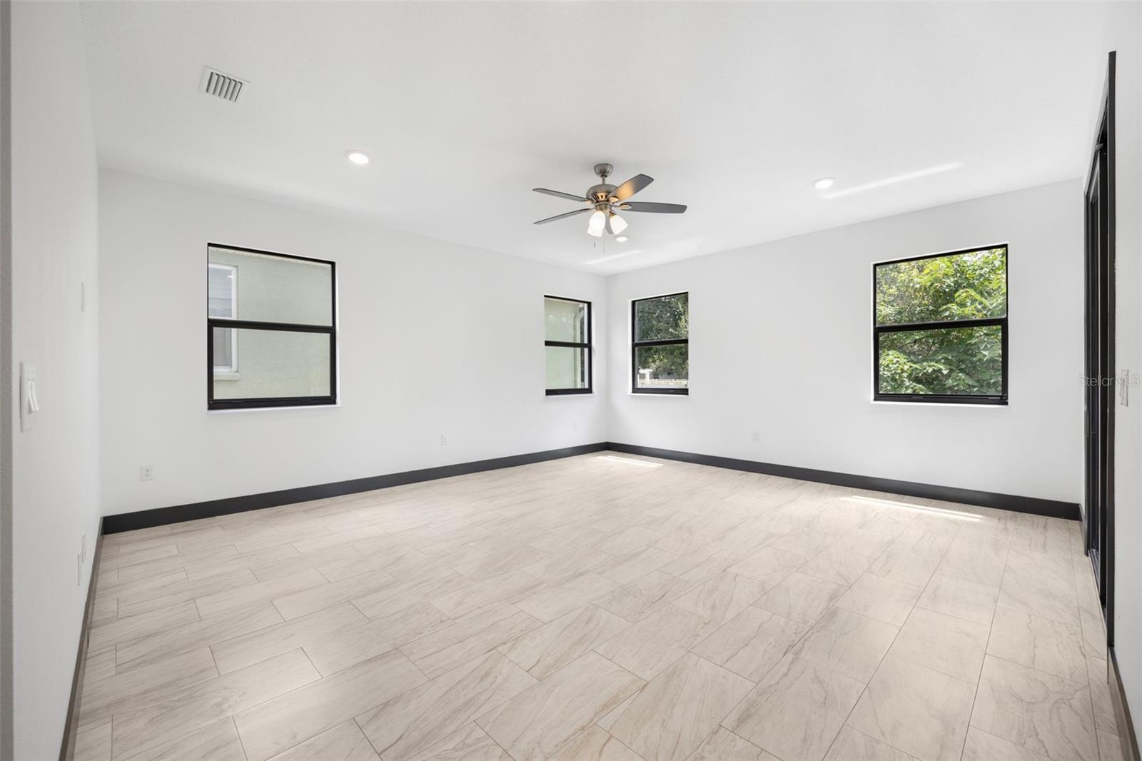 Listing photo id 9 for 8421 Marlanas Place